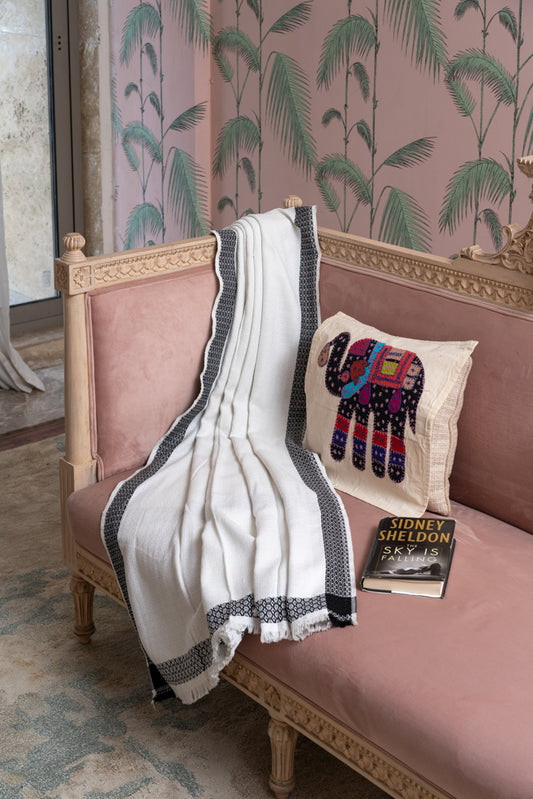 OMVAI White Diamond Border Cotton Woven Throw Blanket / Comforter