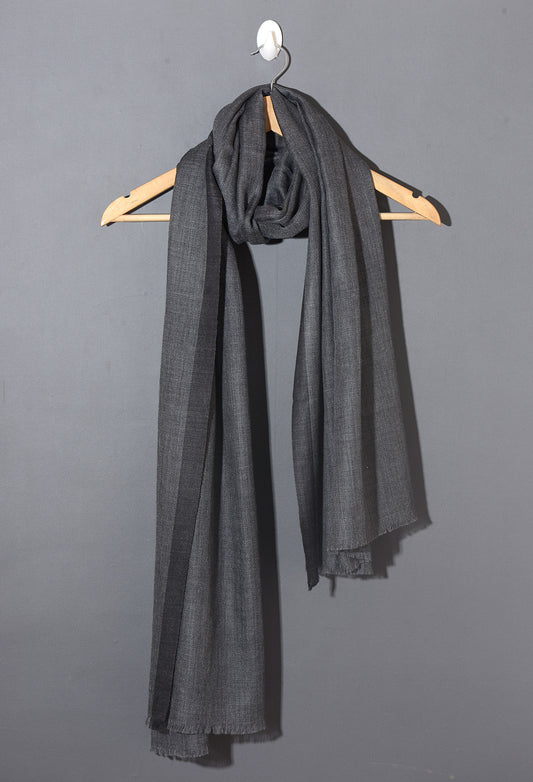 A charcoal gray pashmina