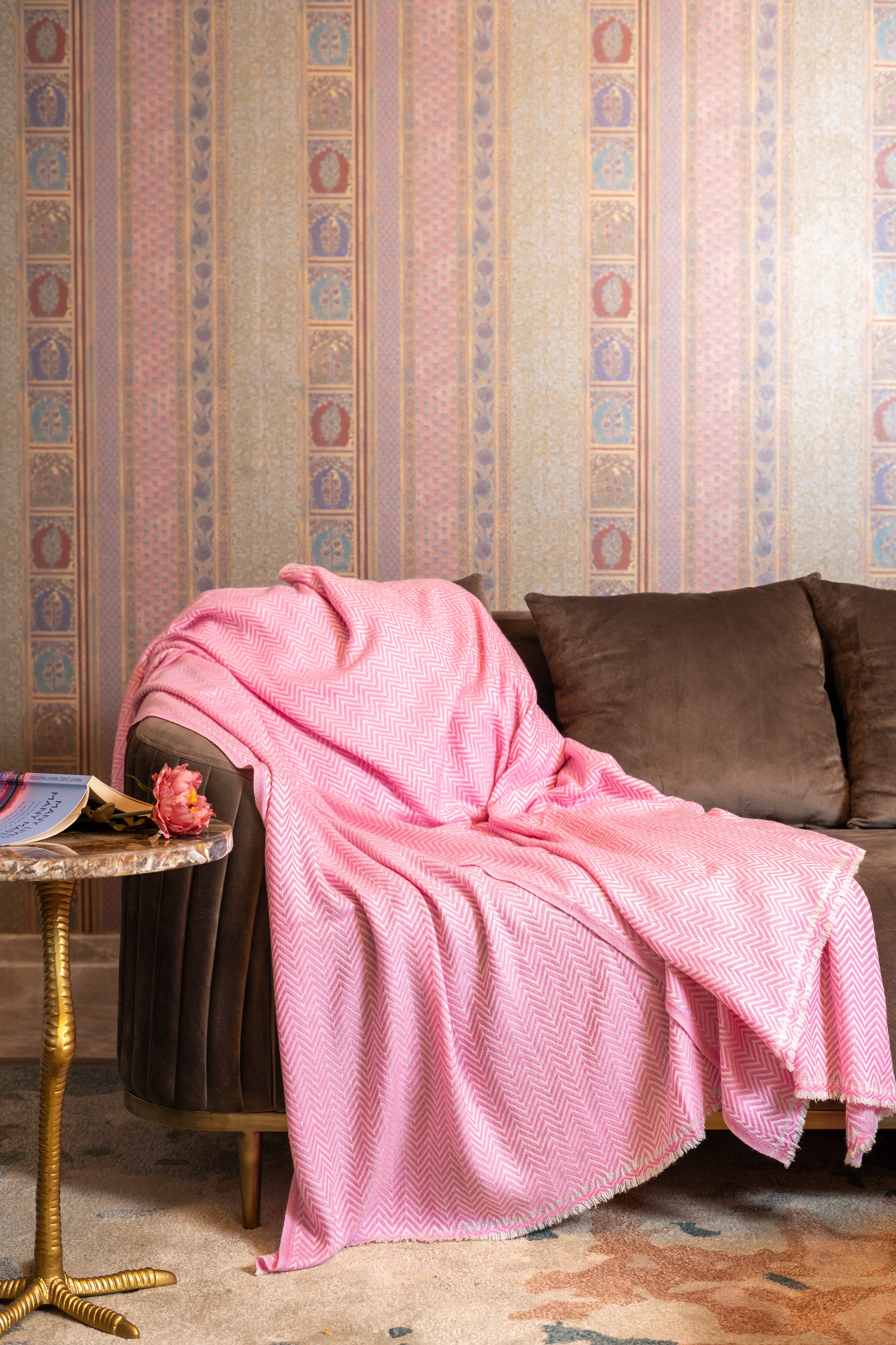 OMVAI Zig Zag Patterned Woven Throw Blanket / Comforter Flamboyant Fuchsia